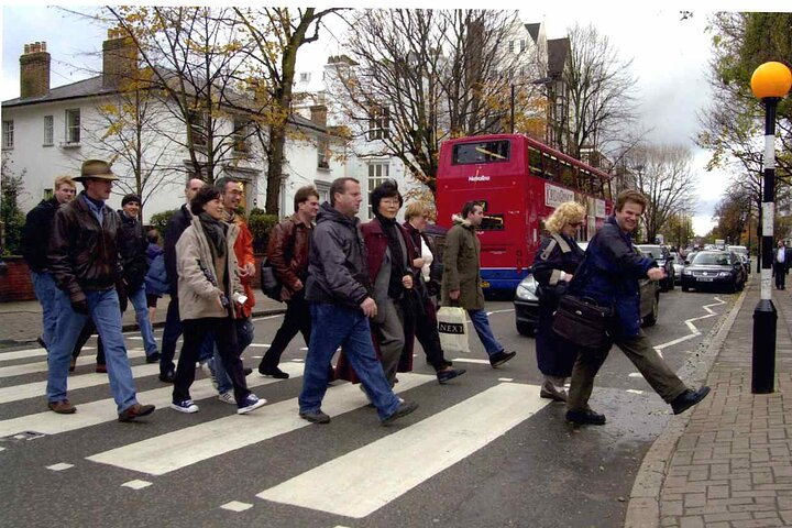 Richard and London Beatles tour group crossing Abbey Road